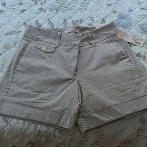 Shorts NWT Jennifer & Grace